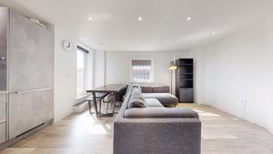 Photo 5- click for photo gallery